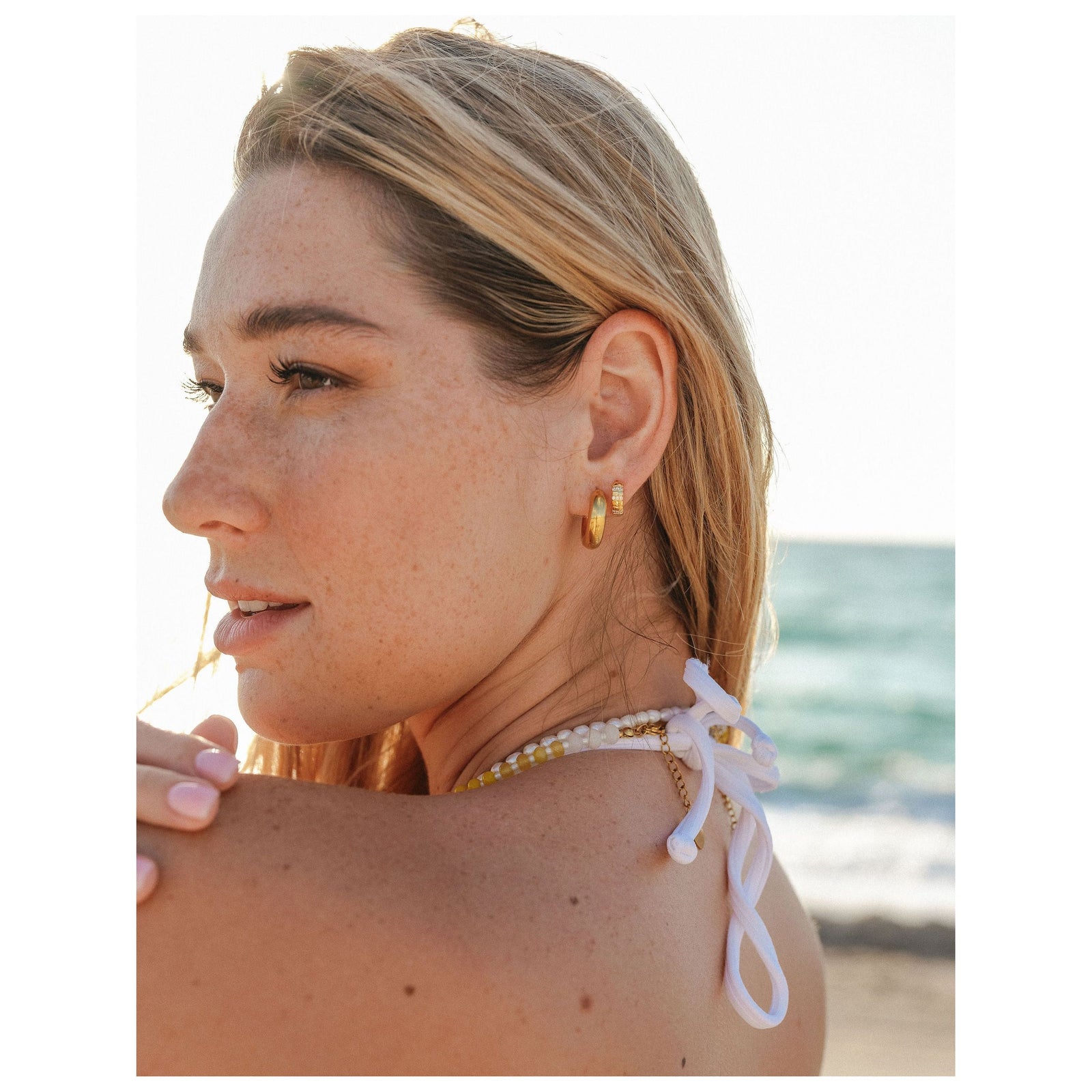 【TATIANA】LONG U LINE HOOP EARRING★ピアス★送料無料★2色 TATIANA】U LINE HOOP EARRING☆ピアス☆送料無料☆2色 (TATIANA